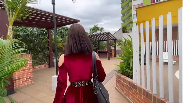 Katty sucking and getting fucked in the ass in a public parking lot - Bucaramanga, Colombia - Sara Films