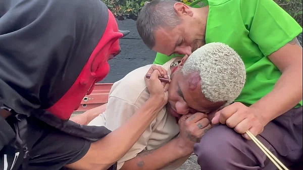 Scooby-Doo Paródia Pornô - O Mistério Da Mansão Mal Assombrada