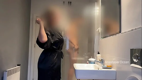 I caught my husband jerking on my stepmom in bathroom and joined them. Family use. Voyeur.