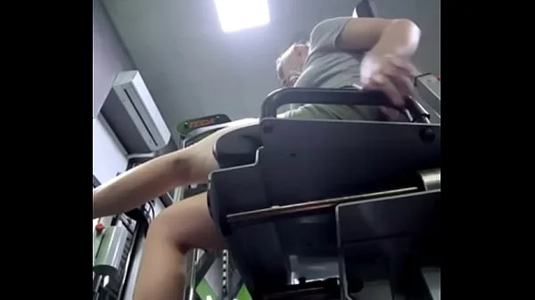 Extreme squirting in the gym