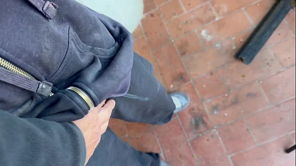 ACCIDENTAL HOMEMADE SEX WITH THE NEIGHBOUR - CUM IN MY MOUTH - BLOWJOB IN THE LAUNDRY ROOM