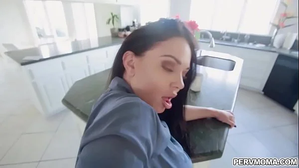 Brooke Beretta tasting her stepsons cock and taking it deep inside her mouth and throat