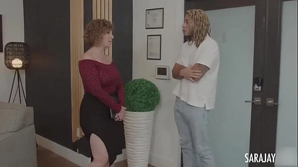 Prime Real Estate! Thick MILF Sara Jay Gets Dicked By Derek Savage!
