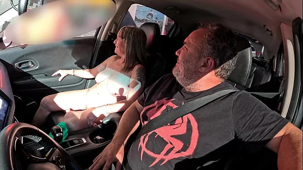 Nana Fontanelli a mãe de Julia Fontanelli entrou na carona e levou ferro e gozada dentro