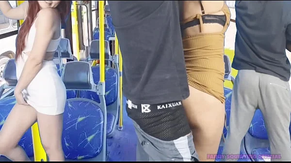 Estudante foi encoxada dentro do transporte público!