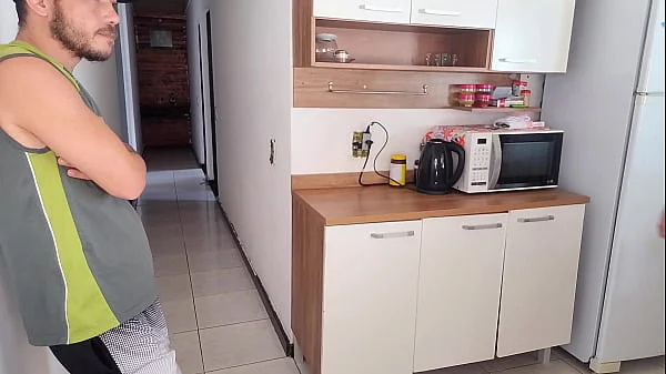 SEXO ARRISCADO! me arrisquei transando com melhor amigo do meu corno enquanto ele estava no banho