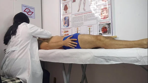 O pau levantou na frente da enfermeira