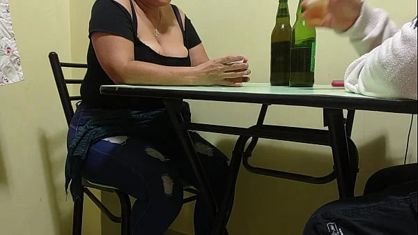 MADURA PUTA CALLEJERA