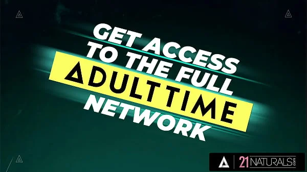 21 NATURALS - Sexy Babe Lilu Moon Gets Her Ass Covered In Cum After Sensual Anal During Photoshoot