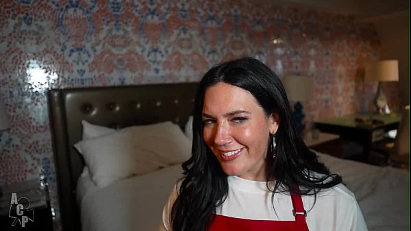 Smiths Employee Quits Job After Meeting Rich Sugar Daddy In Las Vegas