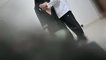 Hijab muslim lady got fucked doggy style by doctor