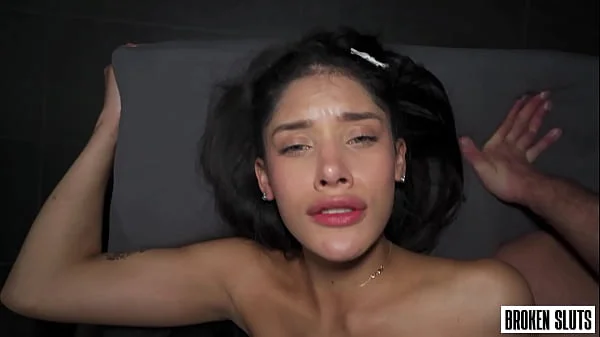 Columbian Teen SCREAMS For A Creampie