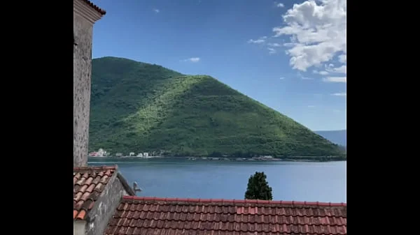 TALL SKINNY TEEN BRUNETTE FLASHES NATURAL TITS IN PUBLIC - RISKY DEEPTHROAT BLOW JOB AND SLOPPY DOGGY STYLE SEX