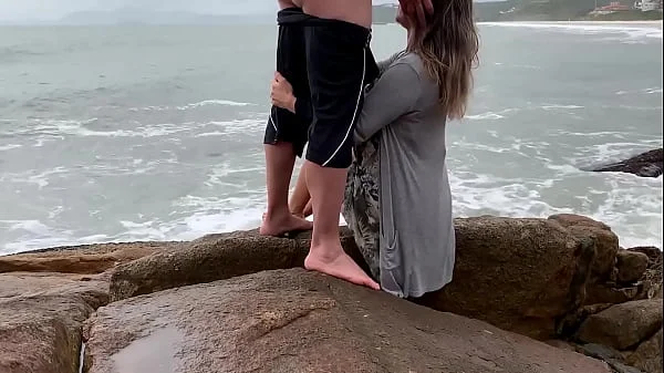 Stranger Anally Seduced Trusting MILF and Dumps Her on Beach