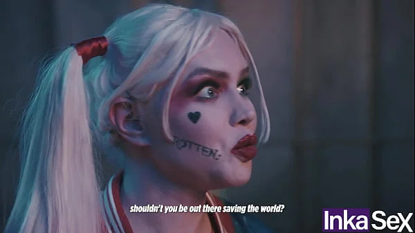 Superman destroza el ano a Harley Quinn y le hace un creampie en el ano.