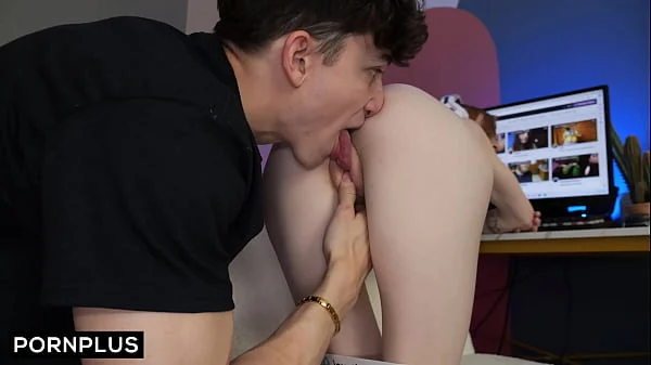 Gamer Girl Plays With Her Boyfriend's Joystick On Her Livestream