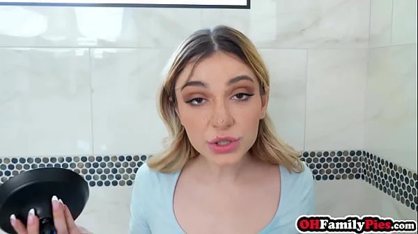 Teens pussy leaking like her shower so her stepbrother fixed her problem