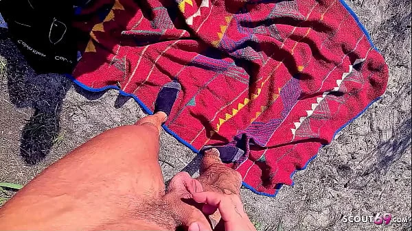 Echter Amateur Dreier am Strand mit reifer Türkin und 2 jungen Deutschen