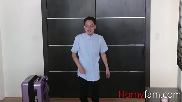 ceases the opportunity to fuck his BUSTY stepmom