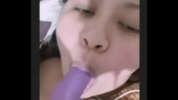 chubby from jakarta want my fucking cum!!(skype)