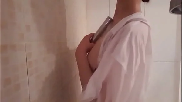 Asian Girl White Nipples (Who is she?)