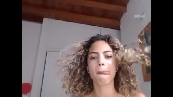 quien es ella? who is she?