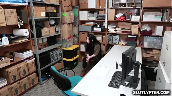 Shoplyfter - Amilia Onyx hops on top and bounces her wet tight twat !