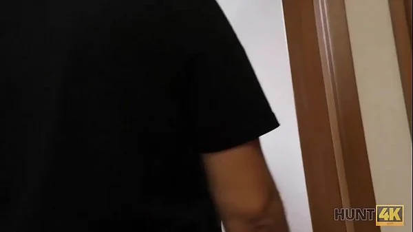 HUNT4K. Cuando BF recibe dinero en efectivo, no le importa hacer trampa