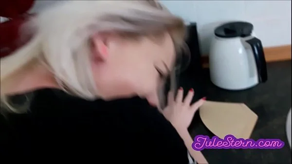 18 Jahre altes Teen wird von Fremden gefickt