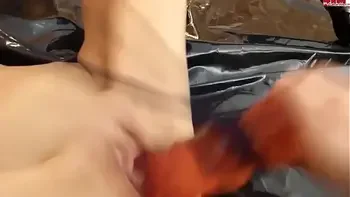 deep inside Daisy - Gefesselt und zwangsgedehnt