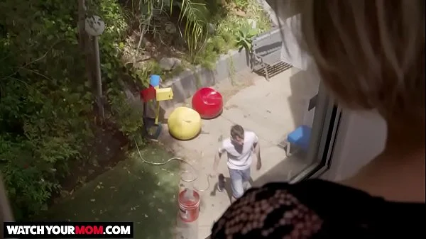 Naughty America - Hot Mom Dee Williams gets fucked by young cock