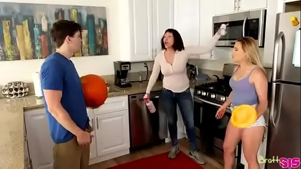 Teen Aubrey Sinclair se folla a su hermano