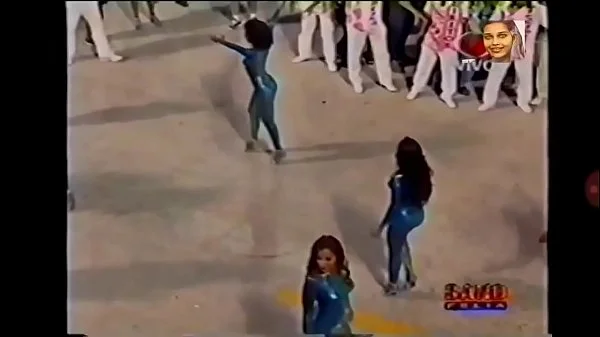 SEXY GIRLS NUDE AT BRAZILIAN CARNAVAL