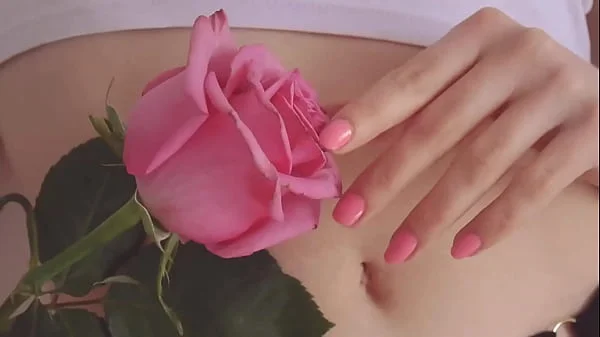 SOLO FEMALE - Flowery mirror ride