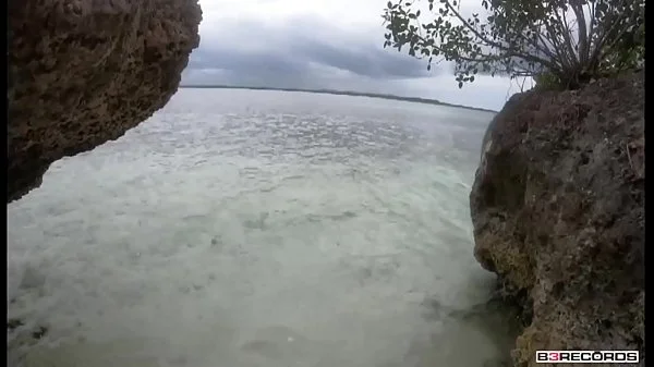 b. come and fuck my pussy