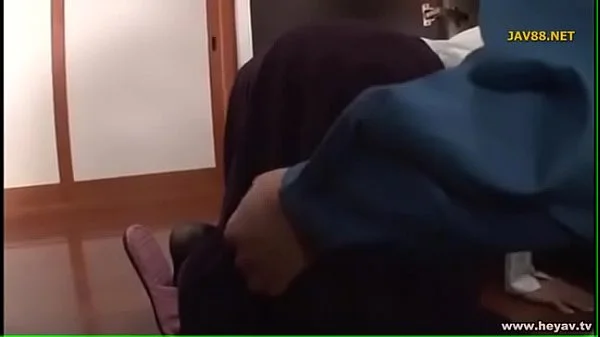 helping a m. [THEMOM69.COM]