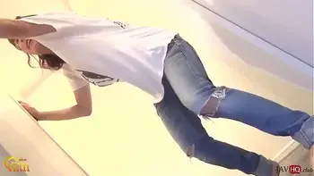 Japanese Pee Desperation and Jeans Wetting