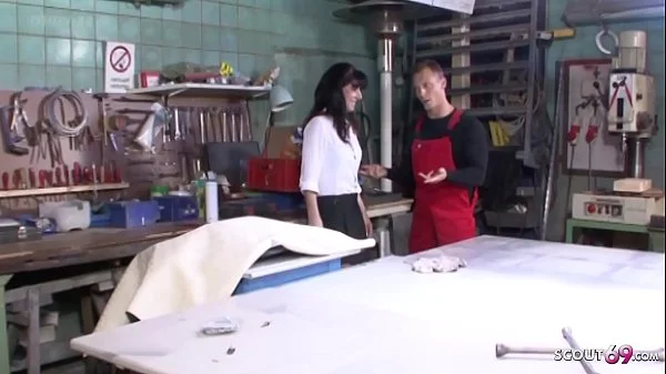 Behaarteste Fotze der Welt von MILF gefickt - Deutsch Retro - German Classic