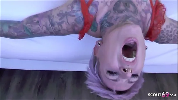 Cat Coxx Tattoo MILF beim AO Usertreffen mit Freddy Gong - German