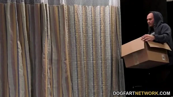 Busty Cougar Sa Jay Makes A BBC Cum - Gloryhole