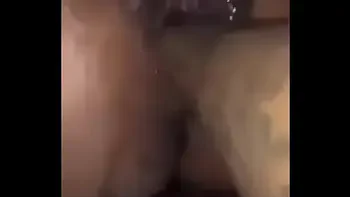 Surinaamse wordt gevuistneukt