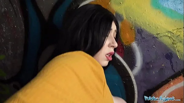 Public Agent Cash tempts busty American Amilia Onyx to fuck