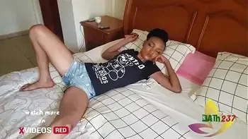 jeune fille e. surpris par son beau-frère