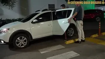 Skinny Guy Has An Amazing Sex With A Extremely Hot COLOMBIAN BBW!