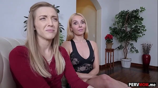 My stepaunt and stepmom are just two horny blondes