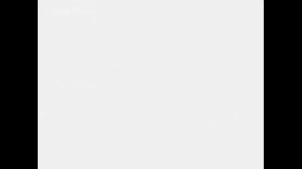 he takes her on the beach