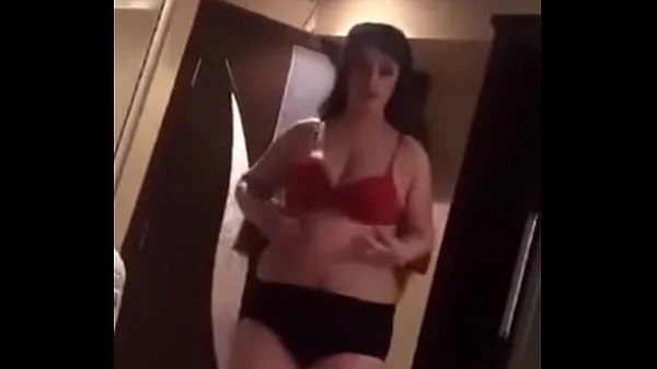 قحبة سورية بالفندق