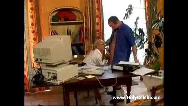 French milf Daisy office sex