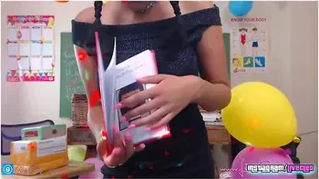Livecleo Birthday Unboxing Fan Gifts Uncencored Squirting Pantyhose With Cleo Patra