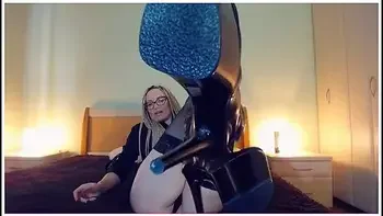 Suck My Black Heels, Loser!